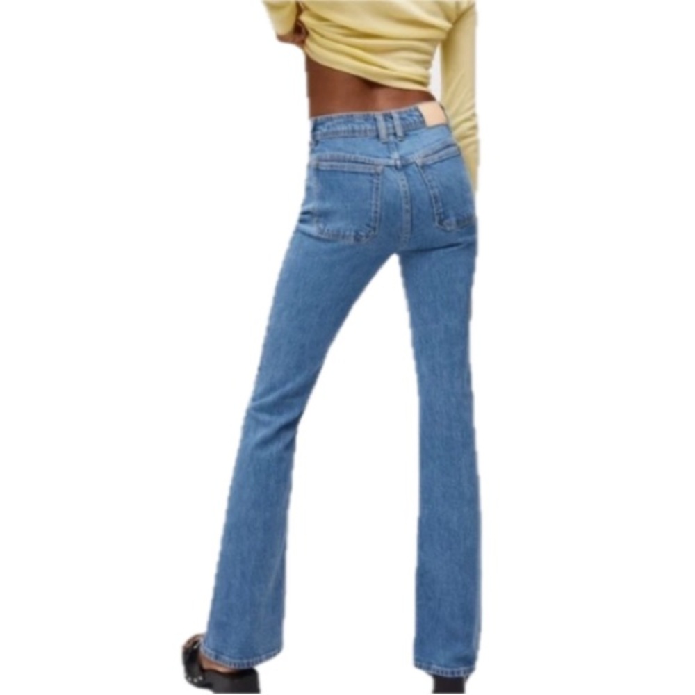 MANGO High-Waisted Flare Jeans Size 4 Blue Raw Hem Retro EUC